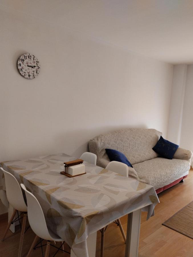 Apartamentos Canana De Vega Flix Eksteriør billede